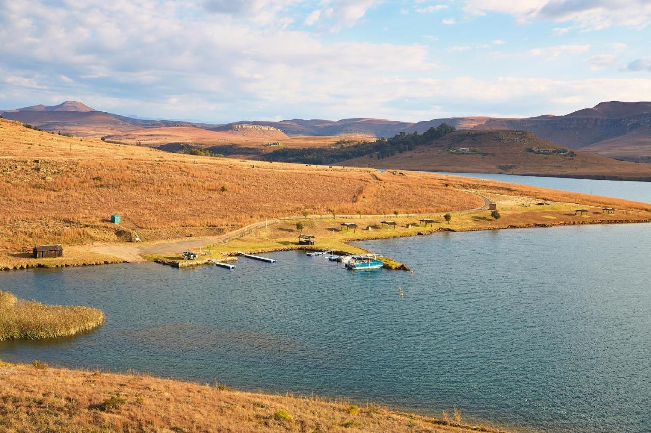 Hotel First Group Qwantani Harrismith Zewnętrze zdjęcie