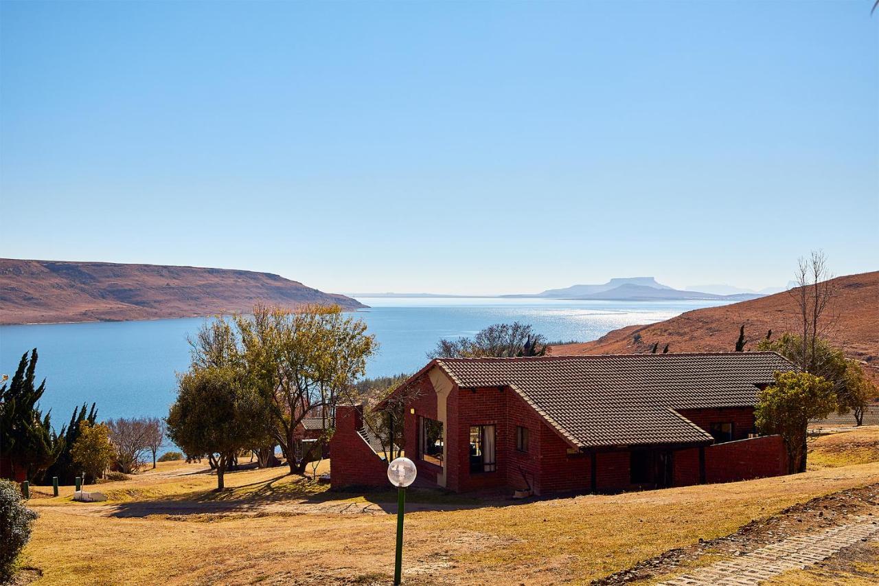Hotel First Group Qwantani Harrismith Zewnętrze zdjęcie