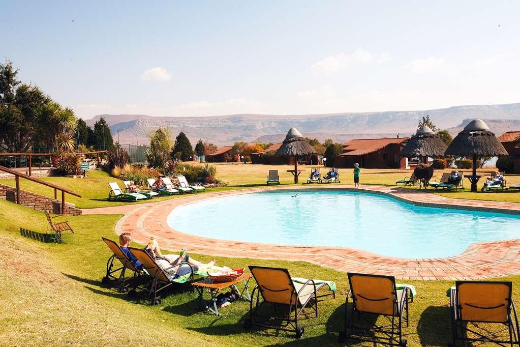 Hotel First Group Qwantani Harrismith Zewnętrze zdjęcie