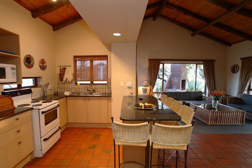 Hotel First Group Qwantani Harrismith Zewnętrze zdjęcie