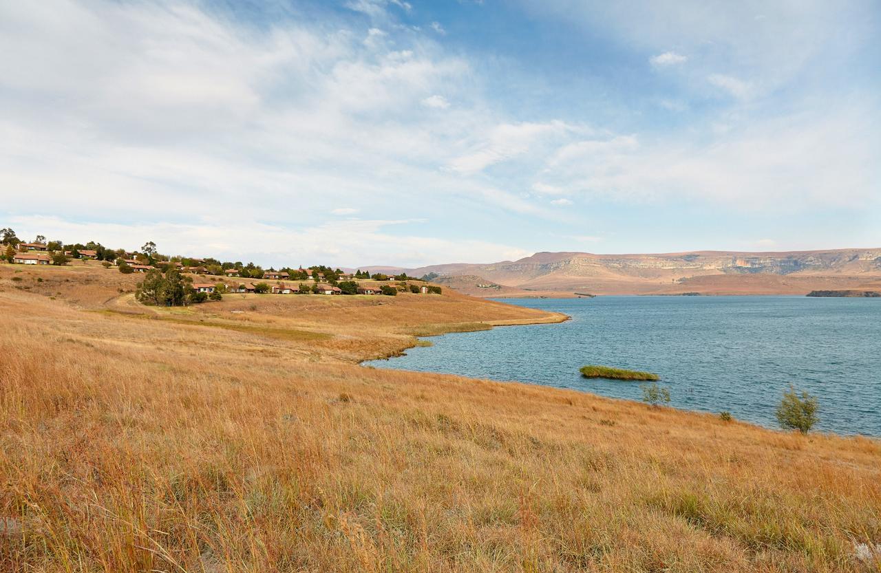 Hotel First Group Qwantani Harrismith Zewnętrze zdjęcie