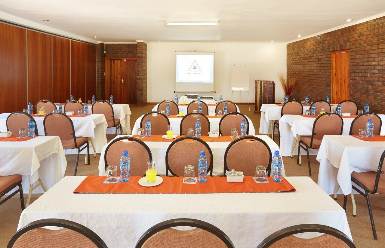 Hotel First Group Qwantani Harrismith Zewnętrze zdjęcie
