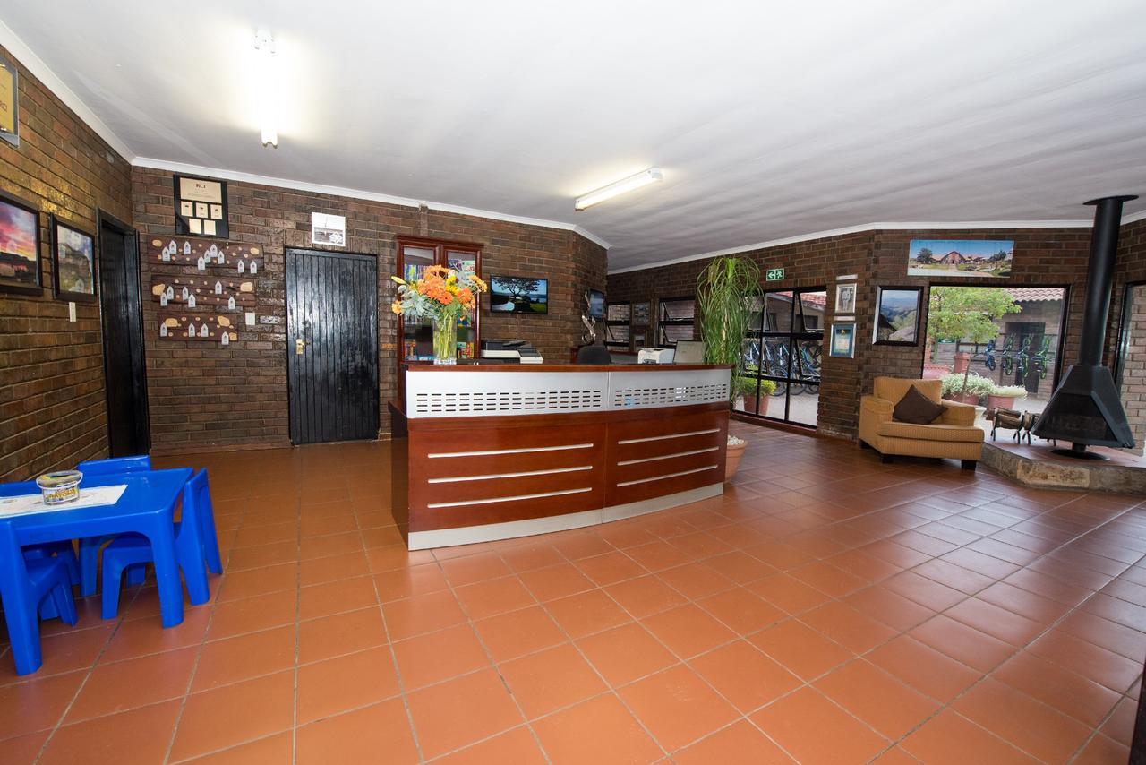 Hotel First Group Qwantani Harrismith Zewnętrze zdjęcie