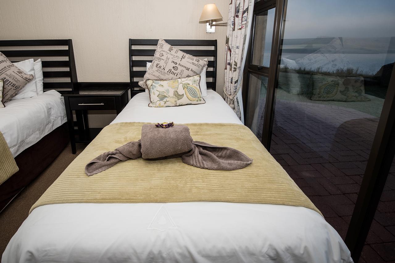 Hotel First Group Qwantani Harrismith Zewnętrze zdjęcie