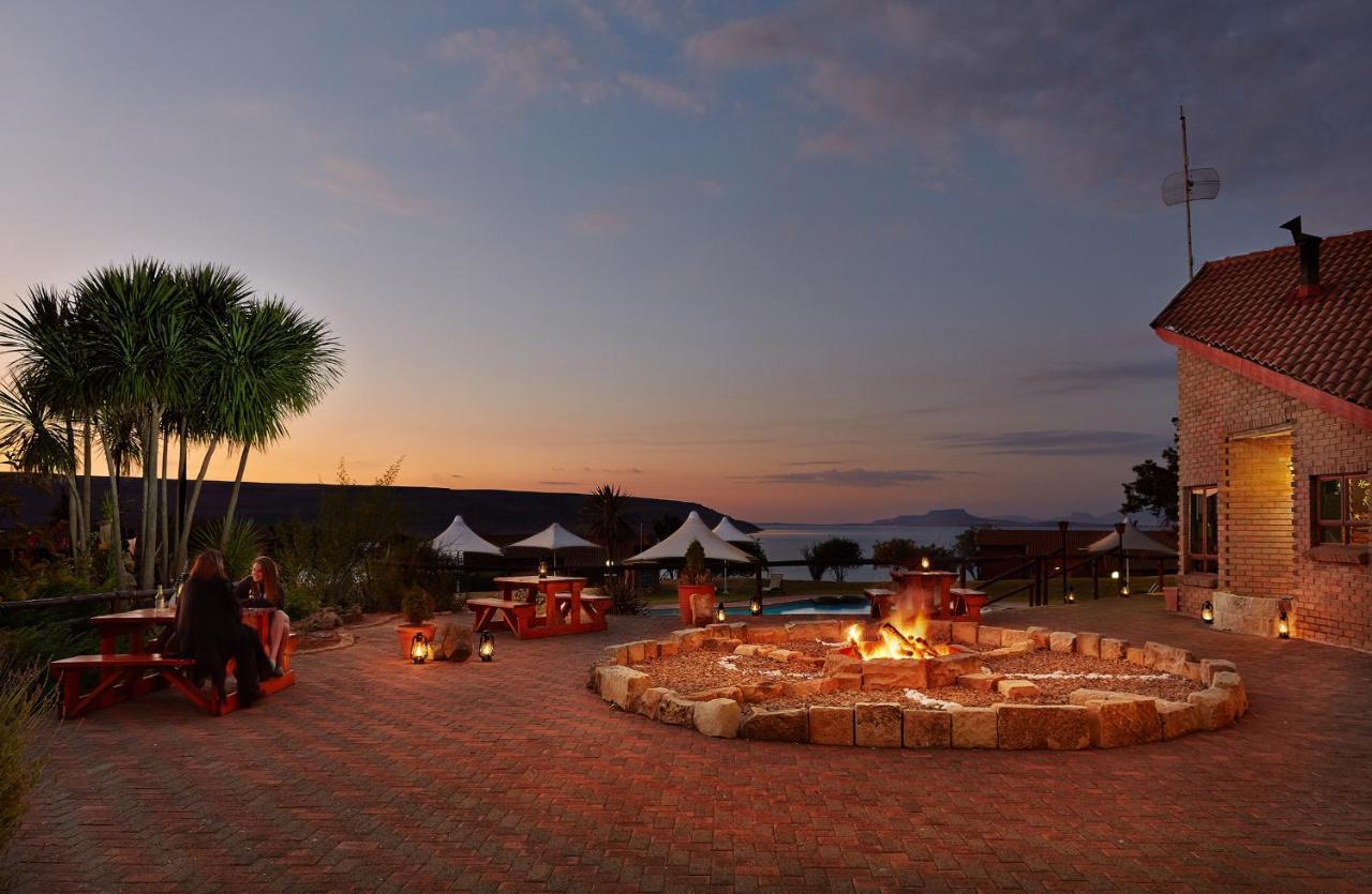 Hotel First Group Qwantani Harrismith Zewnętrze zdjęcie