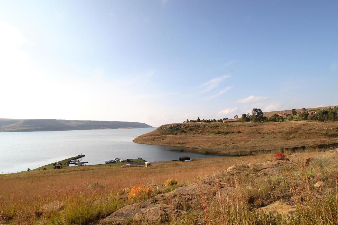Hotel First Group Qwantani Harrismith Zewnętrze zdjęcie