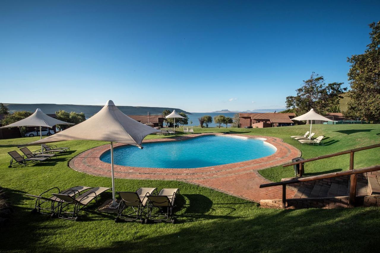 Hotel First Group Qwantani Harrismith Zewnętrze zdjęcie